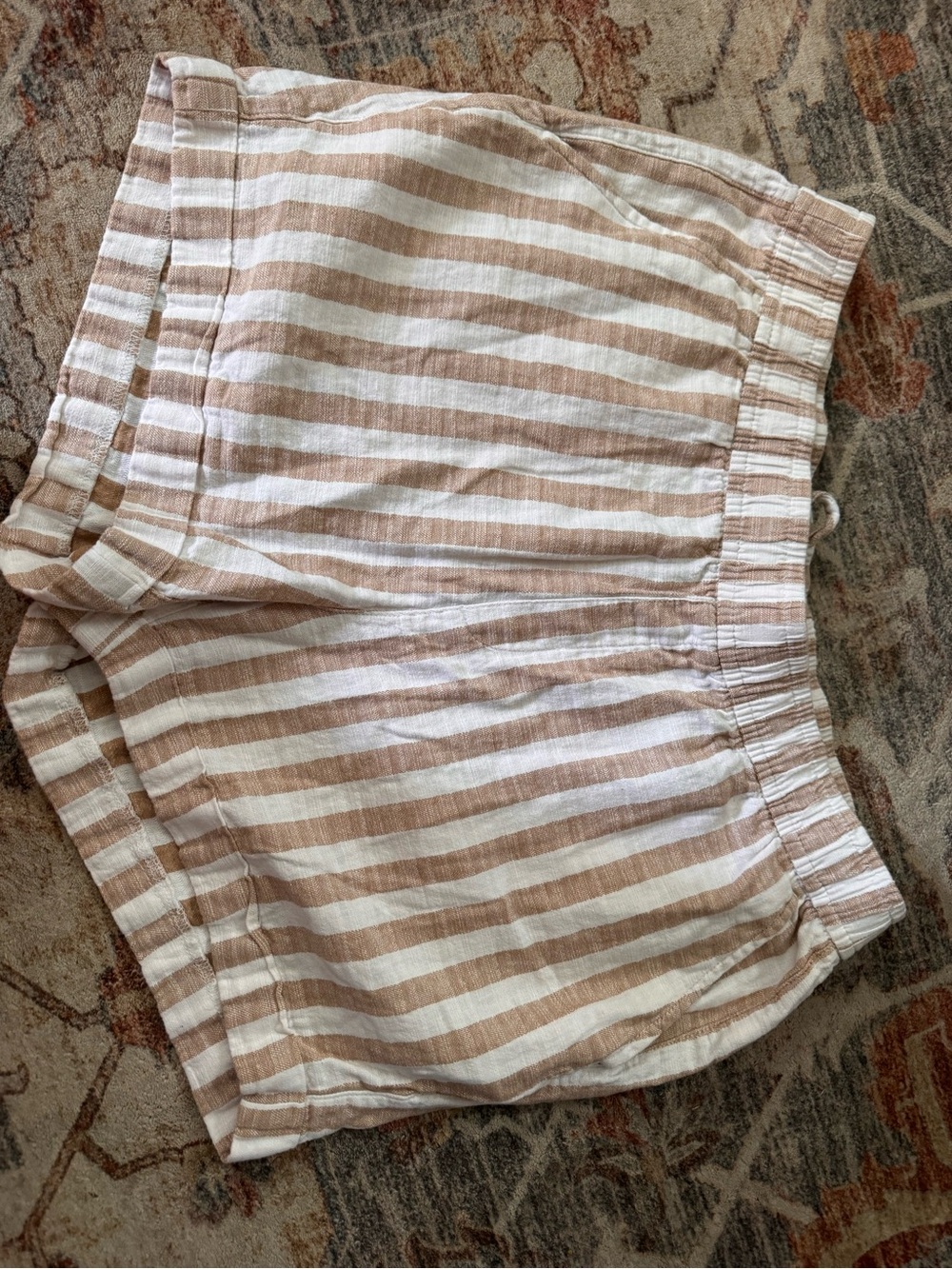 4 pairs of Old Navy Women's Shorts size large - Picture 7 of 16